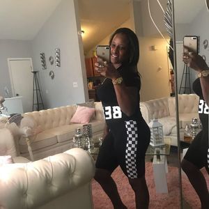 Meet your Posher, Yinyin